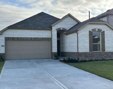 3019 Kastania Lane N - Photo Thumbnail 1