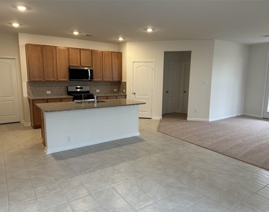 3019 Kastania Lane N - Photo Thumbnail 3