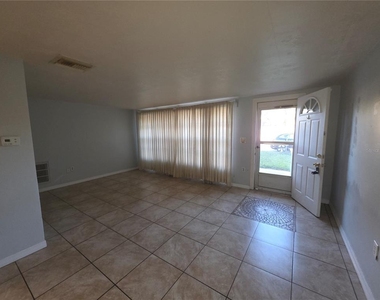 3431 Overland Drive - Photo Thumbnail 2