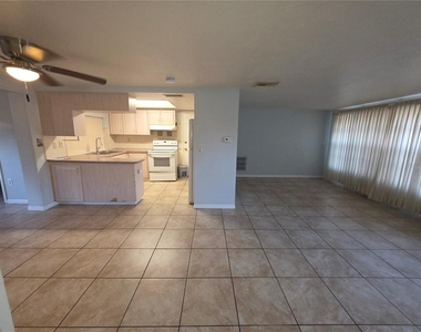 3431 Overland Drive - Photo Thumbnail 3