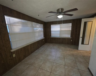 3431 Overland Drive - Photo Thumbnail 18