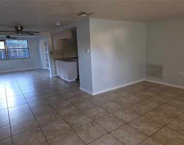 3431 Overland Drive - Photo Thumbnail 4