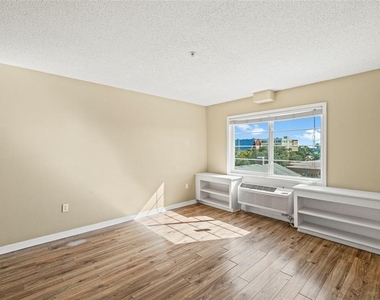 406 S Cedar Avenue - Photo Thumbnail 21
