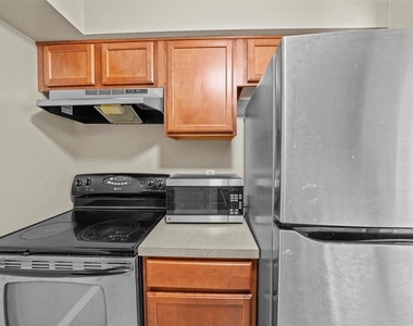 406 S Cedar Avenue - Photo Thumbnail 17