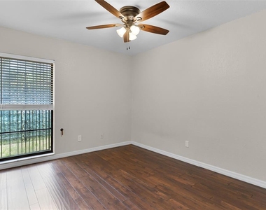 8208 La Serena Drive - Photo Thumbnail 13