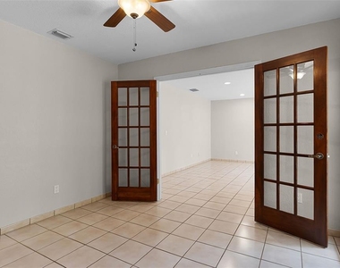 8208 La Serena Drive - Photo Thumbnail 10