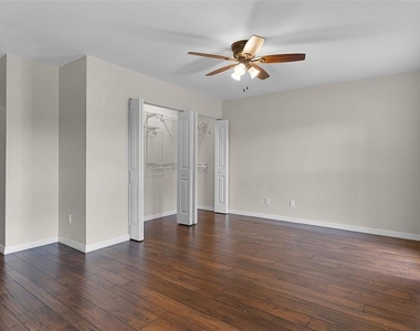 8208 La Serena Drive - Photo Thumbnail 6