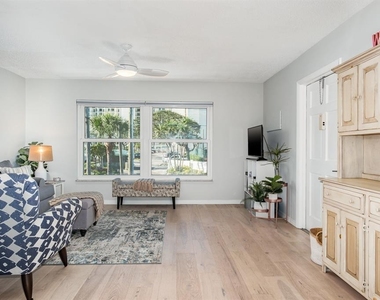 7151 Sunset Way - Photo Thumbnail 8