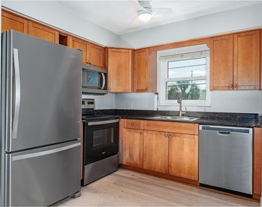 7151 Sunset Way - Photo Thumbnail 16