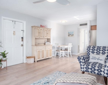 7151 Sunset Way - Photo Thumbnail 11