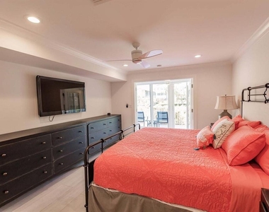 1125 W Peppertree Drive - Photo Thumbnail 22