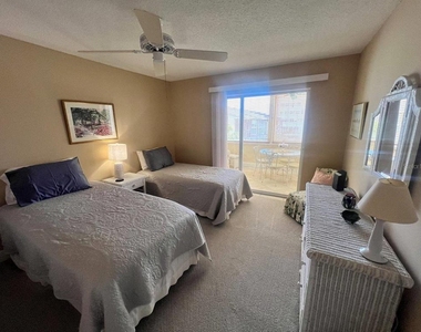 1125 W Peppertree Drive - Photo Thumbnail 10