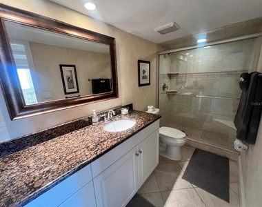 1125 W Peppertree Drive - Photo Thumbnail 11