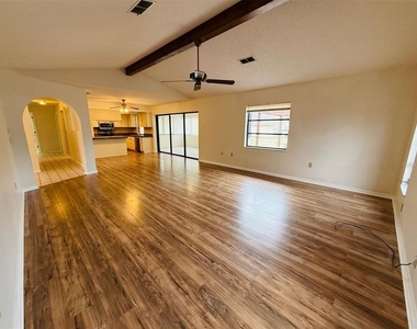 8992 Hernando Way - Photo Thumbnail 6
