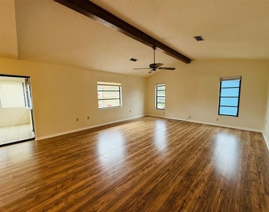 8992 Hernando Way - Photo Thumbnail 5