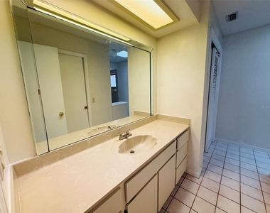 8992 Hernando Way - Photo Thumbnail 13