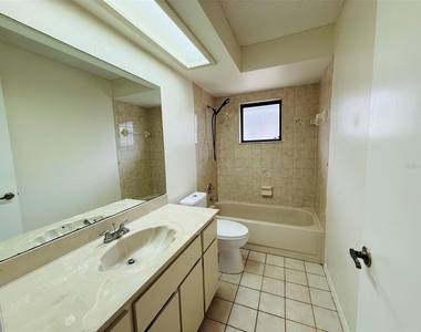 8992 Hernando Way - Photo Thumbnail 15