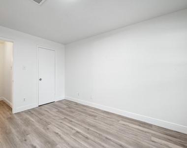 10733 Braes Bend Drive - Photo Thumbnail 21