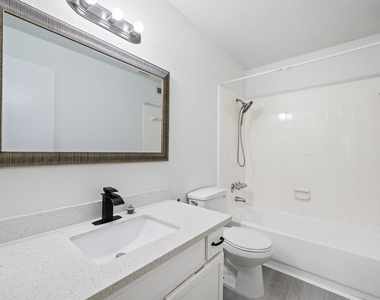 10733 Braes Bend Drive - Photo Thumbnail 28