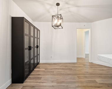 10733 Braes Bend Drive - Photo Thumbnail 13