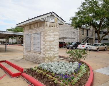 10733 Braes Bend Drive - Photo Thumbnail 37