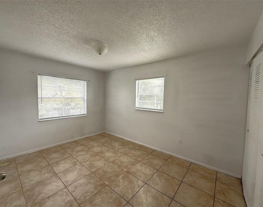 720 Michigan Court - Photo Thumbnail 8