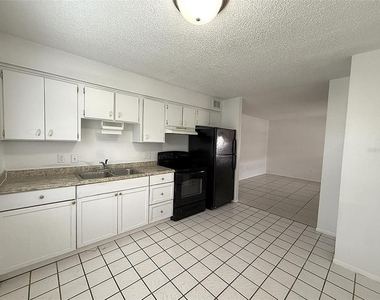 720 Michigan Court - Photo Thumbnail 4