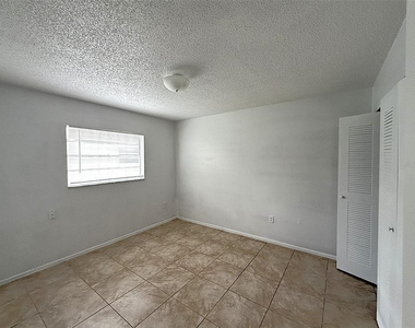 720 Michigan Court - Photo Thumbnail 11