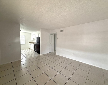 720 Michigan Court - Photo Thumbnail 7