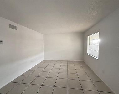 720 Michigan Court - Photo Thumbnail 6