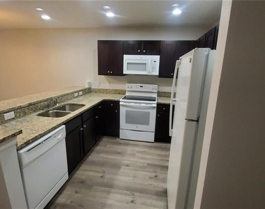 284 Gardner Lane - Photo Thumbnail 2