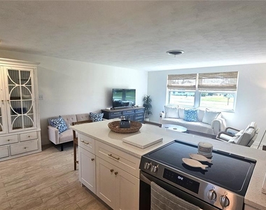1210 S Maryknoll Road - Photo Thumbnail 9