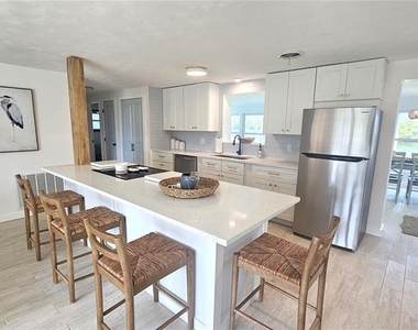 1210 S Maryknoll Road - Photo Thumbnail 13