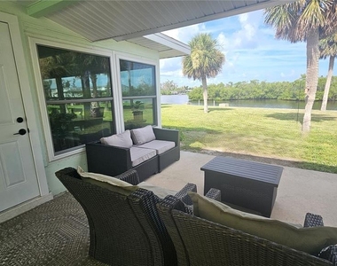 1210 S Maryknoll Road - Photo Thumbnail 2