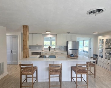 1210 S Maryknoll Road - Photo Thumbnail 11
