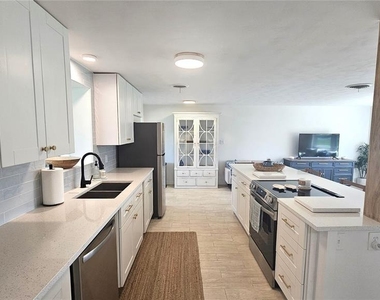 1210 S Maryknoll Road - Photo Thumbnail 8