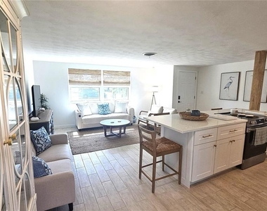 1210 S Maryknoll Road - Photo Thumbnail 15