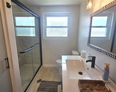 1210 S Maryknoll Road - Photo Thumbnail 27