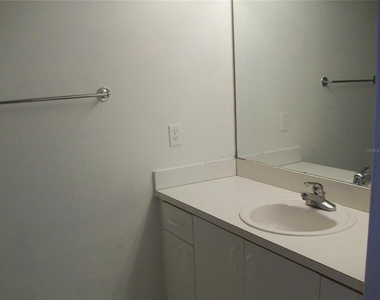 495 Las Cortes Lane - Photo Thumbnail 17