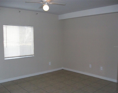 495 Las Cortes Lane - Photo Thumbnail 11
