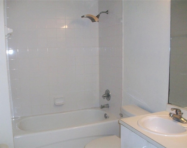 495 Las Cortes Lane - Photo Thumbnail 5