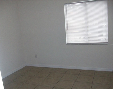 495 Las Cortes Lane - Photo Thumbnail 10