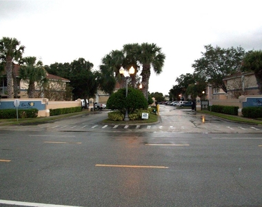 495 Las Cortes Lane - Photo Thumbnail 1