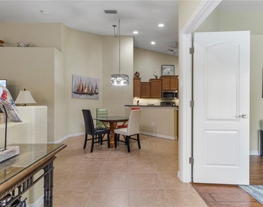 3533 Lakewood Boulevard - Photo Thumbnail 4