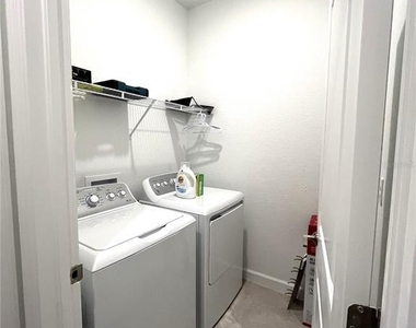 8787 Saint Kitts Circle - Photo Thumbnail 14