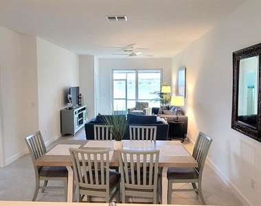 8787 Saint Kitts Circle - Photo Thumbnail 2