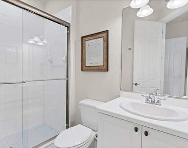 5433 46th Court W - Photo Thumbnail 21