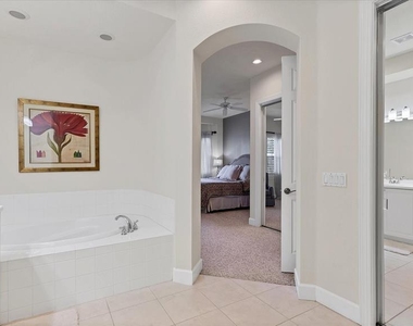 5433 46th Court W - Photo Thumbnail 17