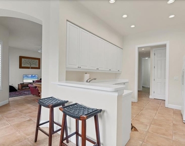 5433 46th Court W - Photo Thumbnail 9