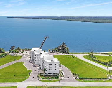 14550 River Beach Drive - Photo Thumbnail 12